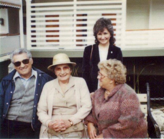 georgeidaandcarmellagingerelliwithgeorgiannaricciardi.jpg