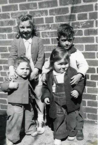 georgieandbettygingerelliwithestelleandjimmypatriarca.jpg